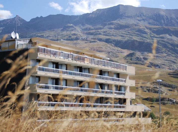Hotel Le Dome Alpe d'Huez Zewnętrze zdjęcie
